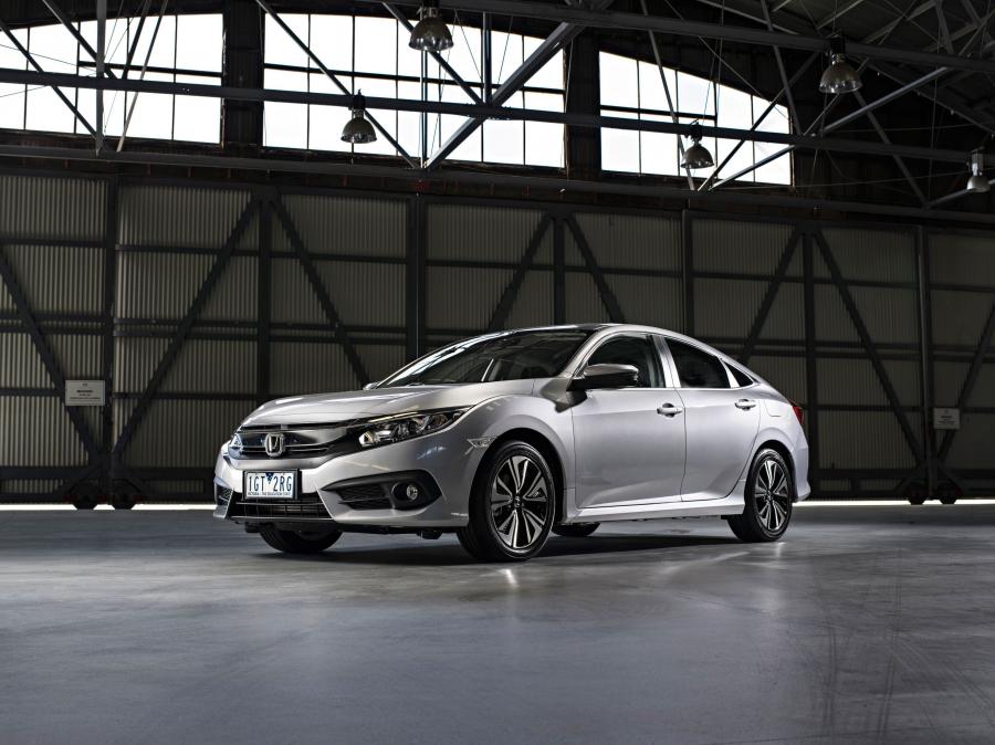  Honda Civic Sedan 2016 года  (AU) (фото 17 из 30)